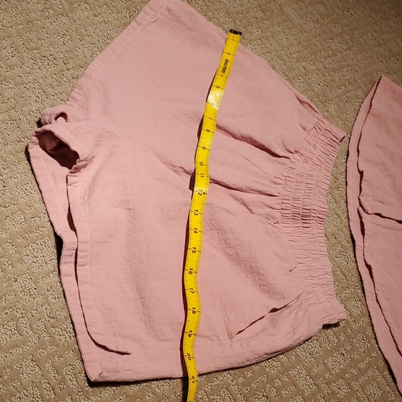 Pink blouse and short set - Picture 10 of 16